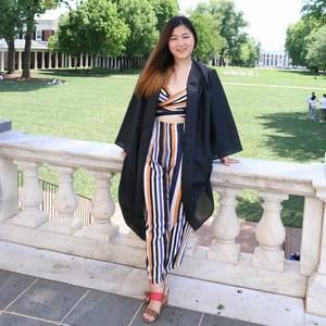 Meet your Posher, Nicole